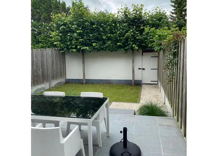 Knap Gerenoveerd Huis In Het Pittoreske Cadzand